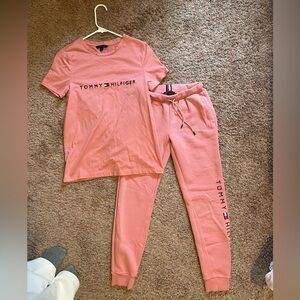 Tommy Hilfiger fitted t-shirt & jogger set